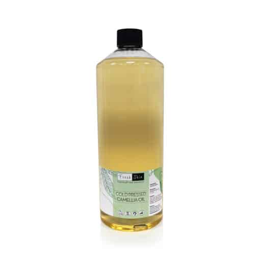 Camellia Oil in Plastic Bottle