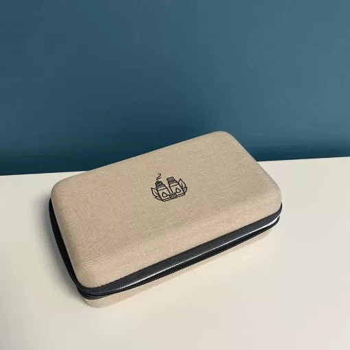 Synelia 18 Bottle Case - Beige